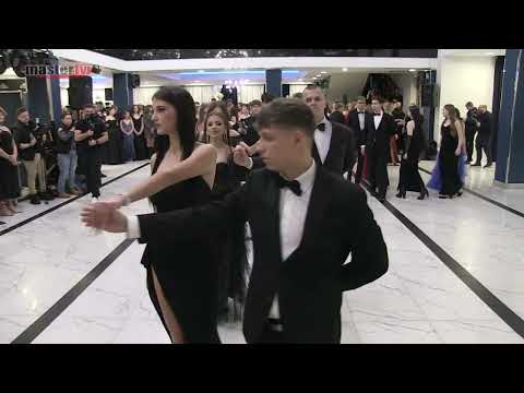 MASTER TV ŁUKÓW - Studniówkowy polonez uczniów IVa z I LO im. T. Kościuszki w Łukowie