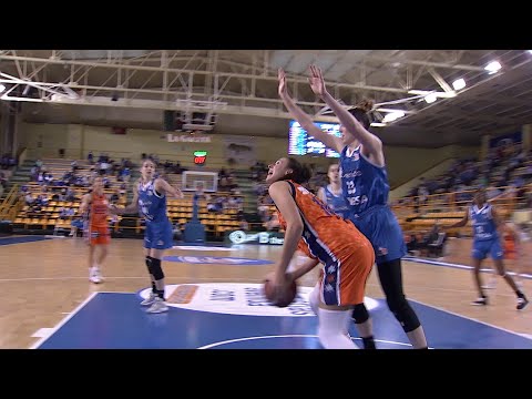 Carrera jugando de espaldas pre P2 Final LF Endesa vs Perfumerías Avenida