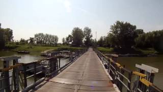preview picture of video 'Fahíd a Tiszán Csongrádnál | Wooden bridge across the river Tisza'