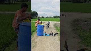 Download lagu The motorbike jumped in front of it and ranaway.40010#funy mp3