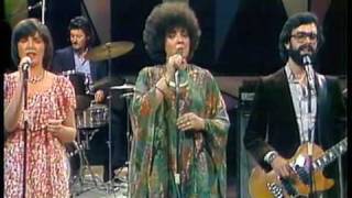 Mocedades en directo (Siempre en Domingo) - Secretaria