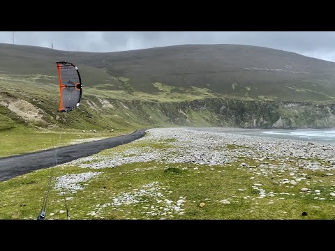 Kitesurfing Ireland // Early morning training session (day 2)