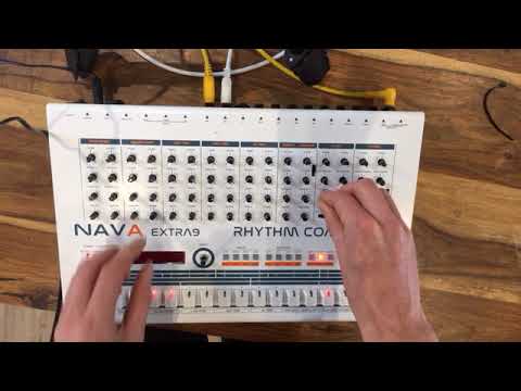 e-licktonic Nava Extra9 - Drum Machine 909 Clone - Excellent image 5