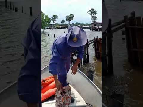 ➡️RESCATARON A DOS MUJERES AFECTADAS POR LA EMERGENCIA HÍDRICA EN PUERTO VILELAS