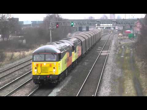 (HD) Colas Rails 56105 + 56087 Scream through Burton On Trent Working 6E07 Steels 22/3/13