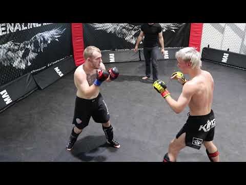 Kyle Bishop VS Michael Karaoglanis