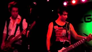 EXILER - 304 Goushitsu, Hakushi no Sakura (Dir en grey cover)