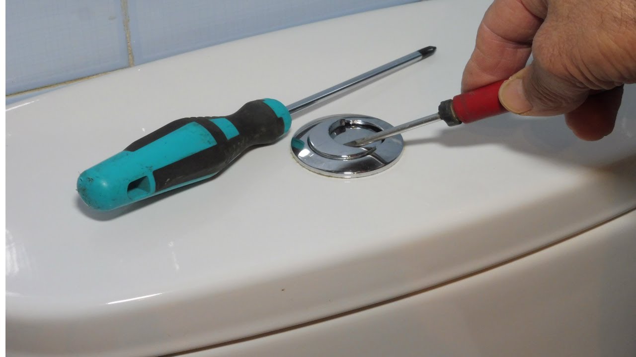 DESMONTAR TAPA DE CISTERNA CON DOBLE PULSADOR