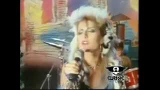 Girlschool - Running Wild