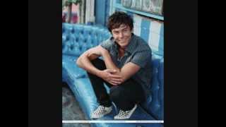 Can You Feel the Love Tonight (Zac Efron Video) With Lyrics