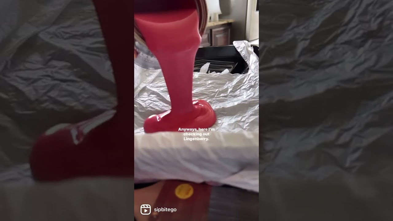 Would you paint your dining room this 2022 color trend #shorts