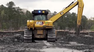 Las tecnologías de control remoto Cat Command permiten a los operadores de tractores topadores de Saiia estar "mucho más seguros" en su trabajo en torno a un peligroso depósito de cenizas.