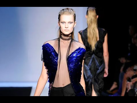 COSTUME NATIONAL Spring 2009 Paris - Fashion Channel