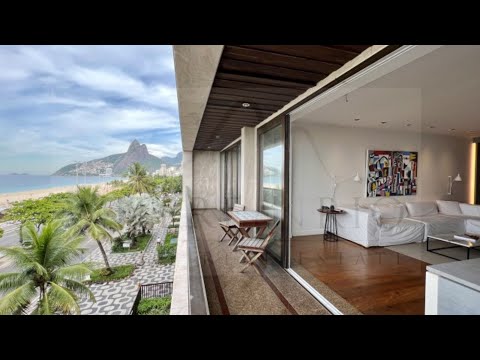 W04.847 - Apartamento reformado com vista mar e varanda em Ipanema