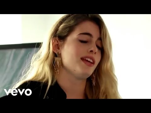Chiara Parravicini - Creyendo En Mí (From "Soy Luna - Modo Amar"/Momento Musical) (Official Vídeo)