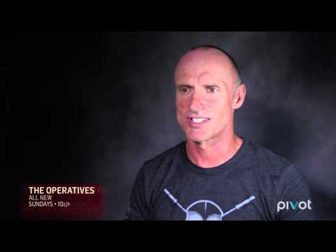 A Race Against Time To Stop An Illegal Turtle Trade ('The Operatives' - S2 Premiere Clip)