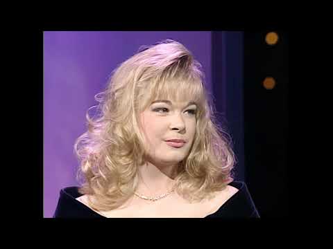 Oct.2,1996 14 Year Old LeAnn Rimes singing Blue & chatting with Vince Gill @ The CMA Awards Show.