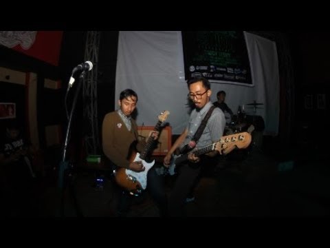 Time Bomb and The Gangs - Tato (live) feat. Andi "Better Jump Kick"