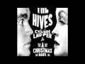 Cyndi Lauper and The Hives A Christmas Duel ...
