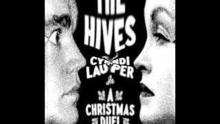 Cyndi Lauper and The Hives   A Christmas Duel