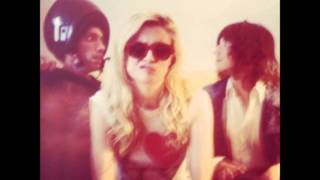 HollySiz- Miss know it all