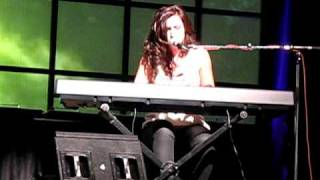 Alyssa Ried Live (acoustic) - Alone again