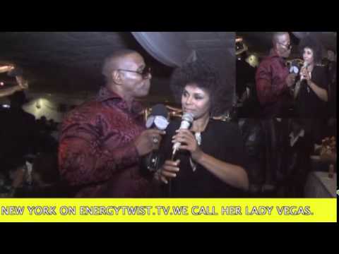 CAROLYN HARDING (LIVE)