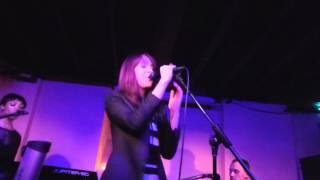 Laura Welsh - Unravel (HD) - Servant Jazz Quarters - 12.01.15