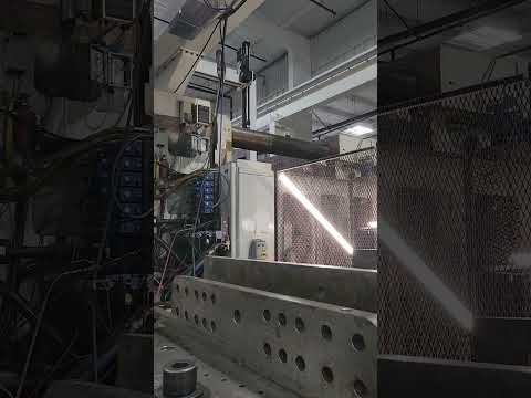 2004 CINCINNATI MILACRON ML3000 Injection Molding Horizontal/Vertical | Machinery Network (1)