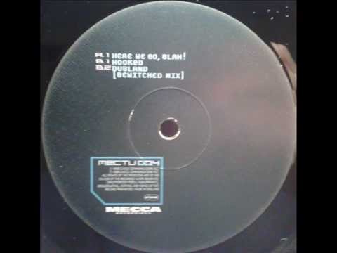 Donna Dee - Hooked (TO)