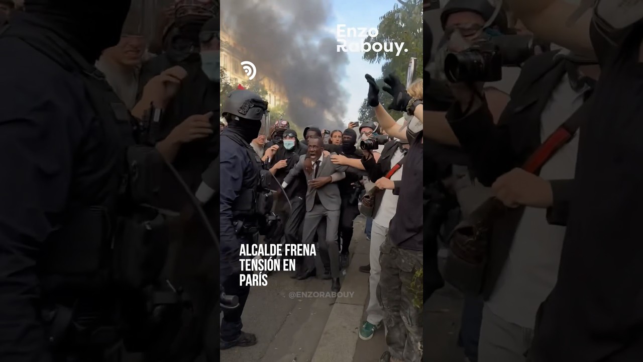 En medio del choque, decidió ponerse entre ambos lados 🇫🇷💥