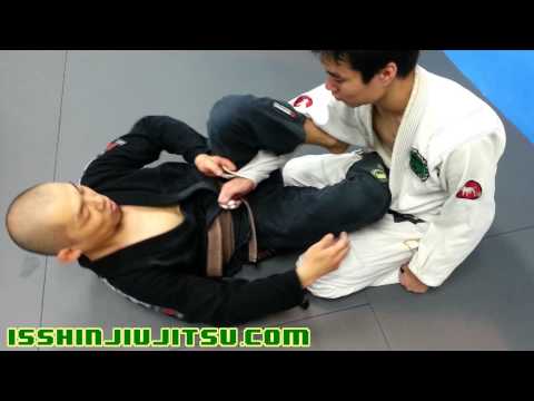 ラッソーガードスイープ – ブラジリアン柔術