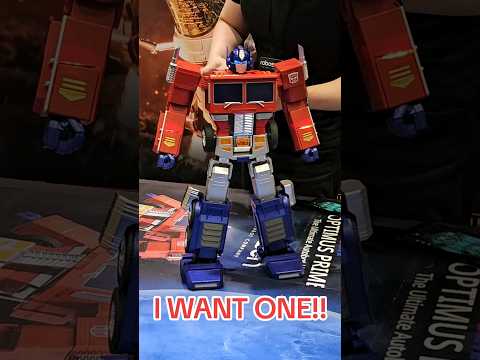 Cool Optimus Prime robot! Transformers toys at MCM Comic Con London #transformers #optimusprime #fun