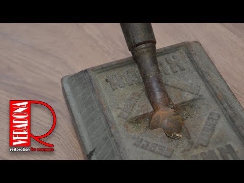Old rusty parquet polisher Restoration