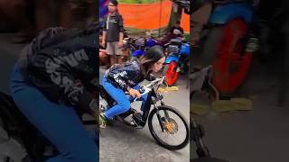 Download lagu joki cantik dengan mio 500cc😎tembus 0.6 detik jarak 500m🔥#dragrace #dragracing #dragbike #ytshorts mp3 Download lagu joki cantik dengan mio 500cc😎tembus 0.6 detik jarak 500m🔥#dragrace #dragracing #dragbike #ytshorts mp3