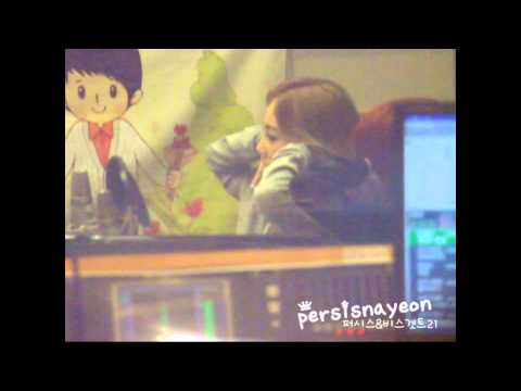 [Fancam]120504 Taeyeon 태연 (TaeTiSeo) @ kiss the radio