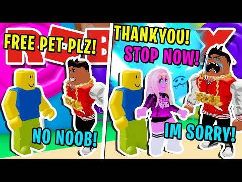roblox shark sharkbite mosasaurus eats girlfriend giant fast