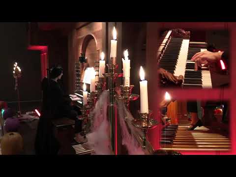halloween organ music: Toccata in d BWV 565 by J.S. Bach