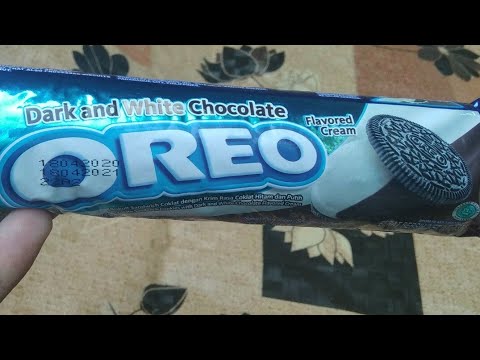 Oreo dark and white chocolate flavour biscuits