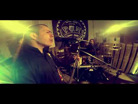 P.U.M - Jednoduchá cesta  (Official Music Video 2017)