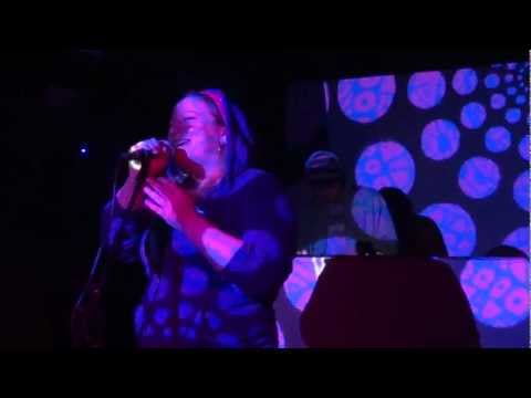 Judie Jay & Vanis live at S*10 Monday Session Mika p1