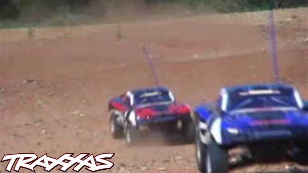 RC auto Traxxas Slash 1:10, modrá