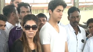 Gauri Khan And Son Aryan Attend Funeral Of Shah Rukh Khan's Spot-Boy Subhash