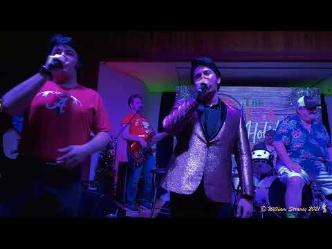 Cote Deonath, Austin Irby, David Lee And Alex Mitchell - "Can't Help Falling In Love/Closing Vamp"