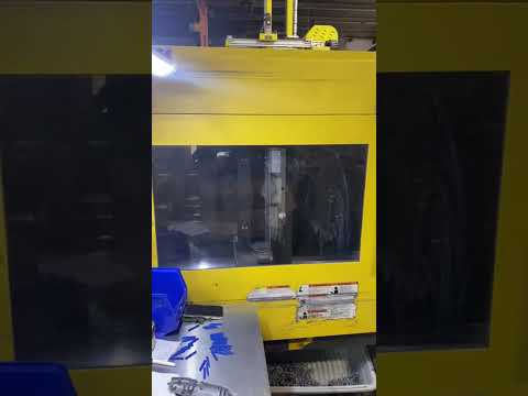 2015 MILACRON FANUC ROBOSHOT S2000I-275B-416G Injection Molding Horizontal/Vertical | Machinery Network (2)