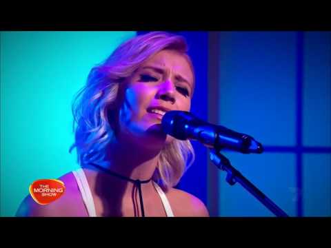 Jess and Matt perform To Her Door  The Morning Show