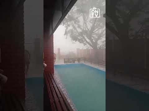 Lluvía y granizo en la localidad de Colombres, 15 km de San Miguel de Tucumán