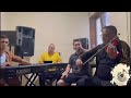 Toma De La Tulcea și Modern Band Constanța Tinere Cu Păr Cărunt