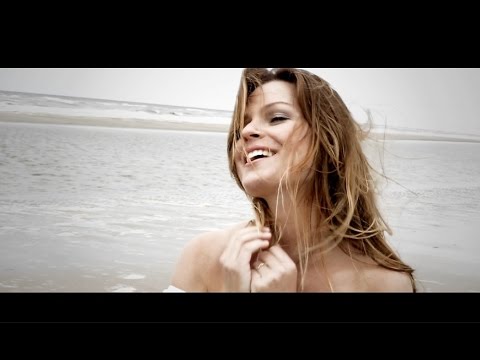 Saskia Leppin - Ich fange neu an ( Das offizielle Musikvideo )