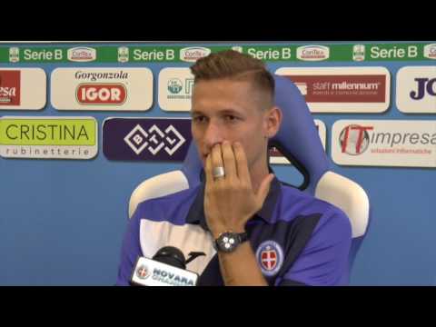 Voormalig BAS-speler Alessio Da Cruz gepresenteerd bij z'n nieuwe Italiaanse club Voormalig BAS-speler Alessio Da Cruz gepresenteerd bij z'n nieuwe Italiaanse club